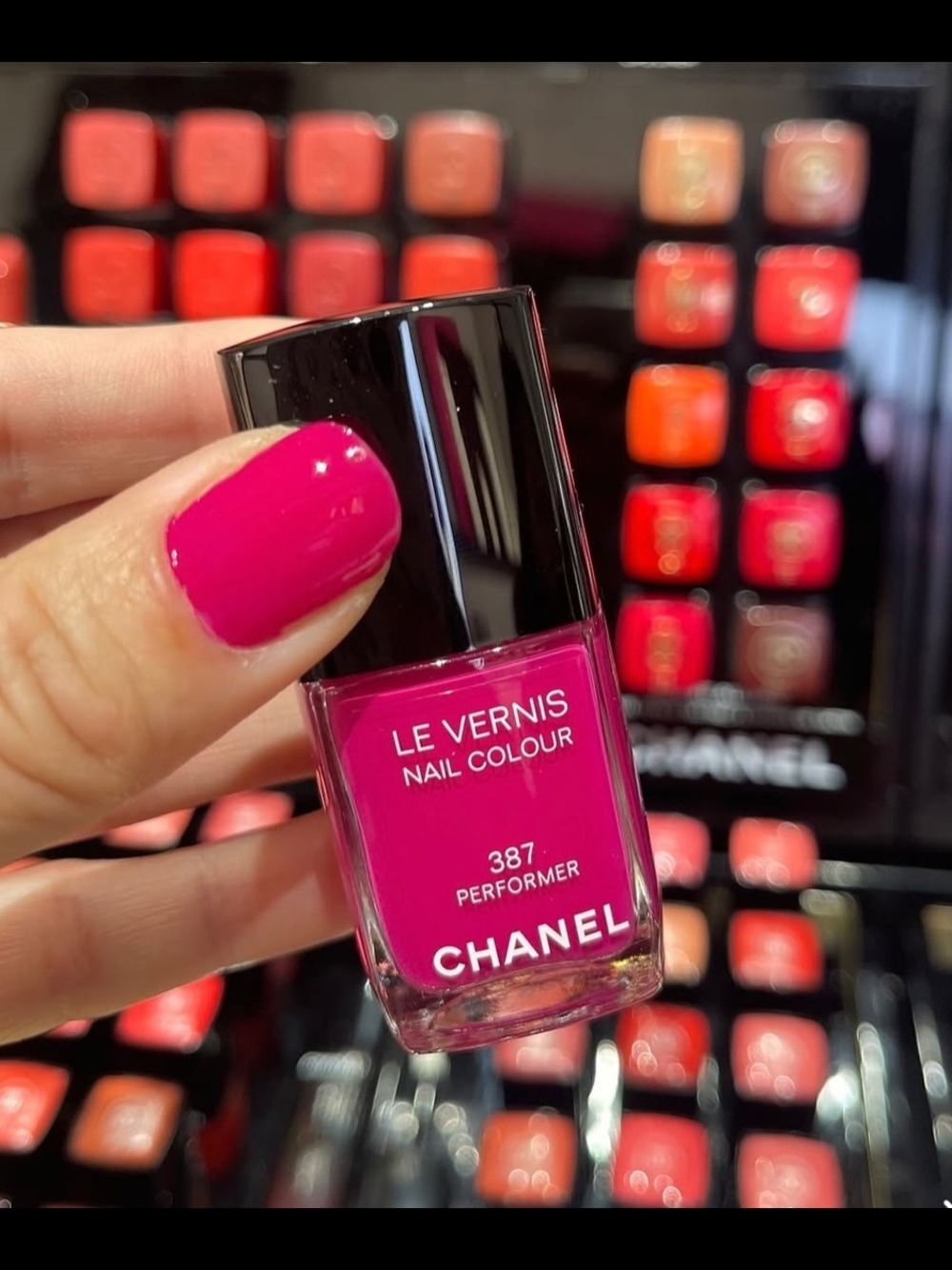 CHANEL 387 PERFORMER  LIMITED EDITION Le Vernis Longwear Nail Polish NEW - Picture 2 of 8